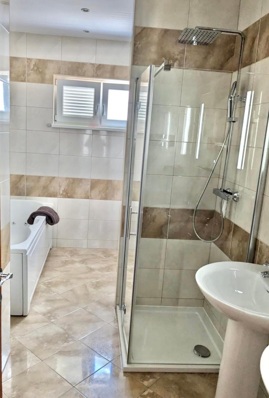 Luxury Villa Eternity - Marvelous Sea View - Box Spring Beds - Opatija-Poljane المظهر الخارجي الصورة