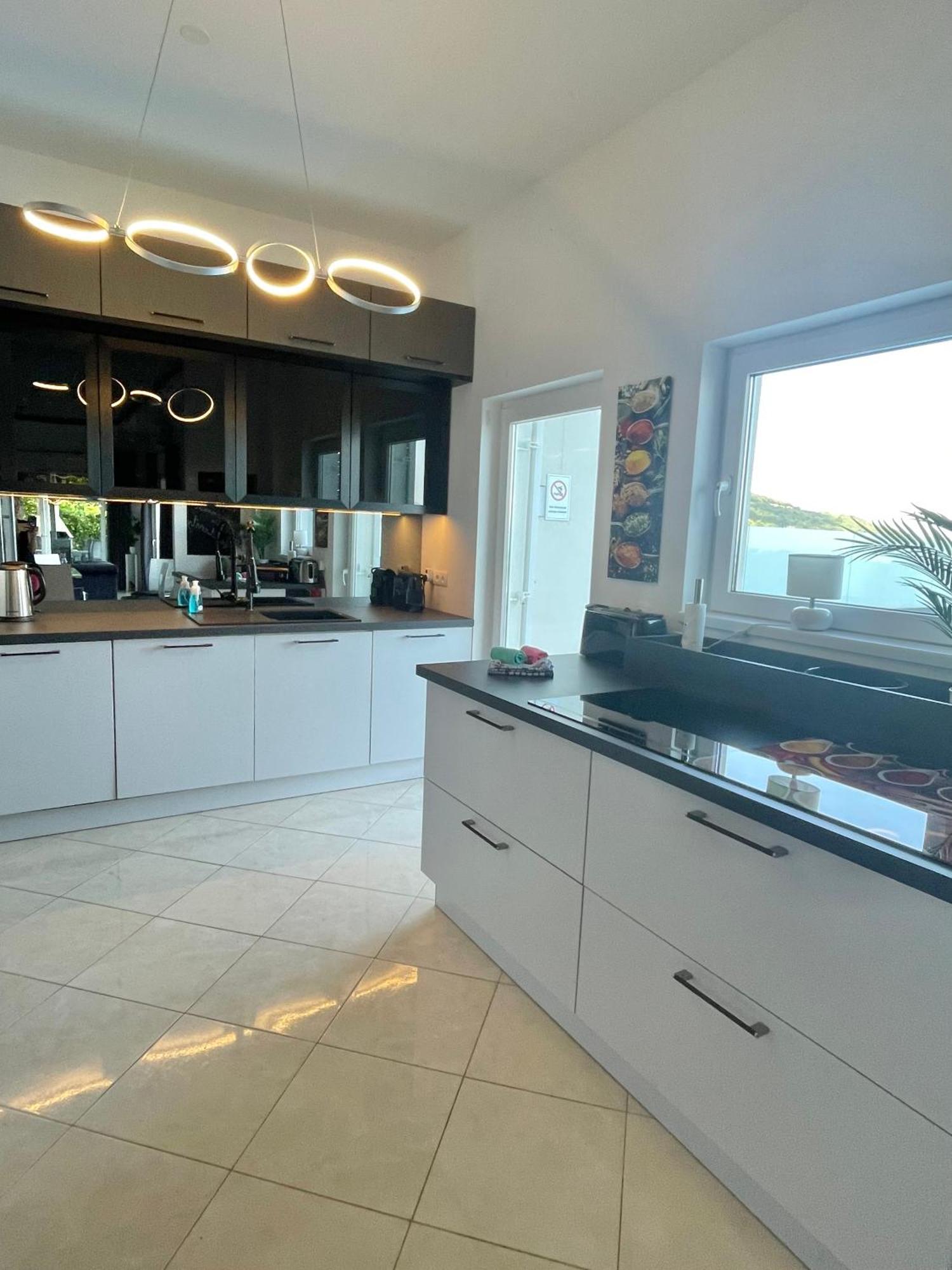 Luxury Villa Eternity - Marvelous Sea View - Box Spring Beds - Opatija-Poljane المظهر الخارجي الصورة